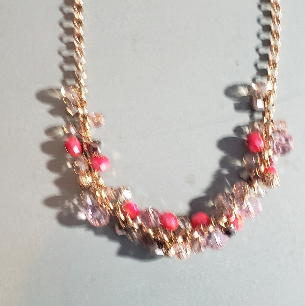 Loft beaded necklace